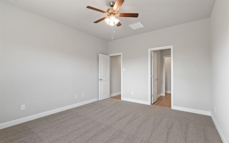 1736 RIVER BEND Road, Burleson, TX 76028, 4 Habitaciones Habitaciones , ,2 BañosBaños,Residential,En Venta,1736 RIVER BEND Road,20952502