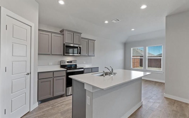 1772 RIVER BEND Road, Burleson, TX 76028, 4 Habitaciones Habitaciones , ,2 BañosBaños,Residential,En Venta,1772 RIVER BEND Road,20952537