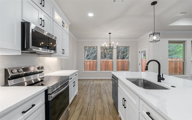 5629 Barkridge Drive, Granbury, TX 76048, 3 Bedrooms Bedrooms, ,2 BathroomsBathrooms,Residential,For Sale,5629 Barkridge Drive,20953543