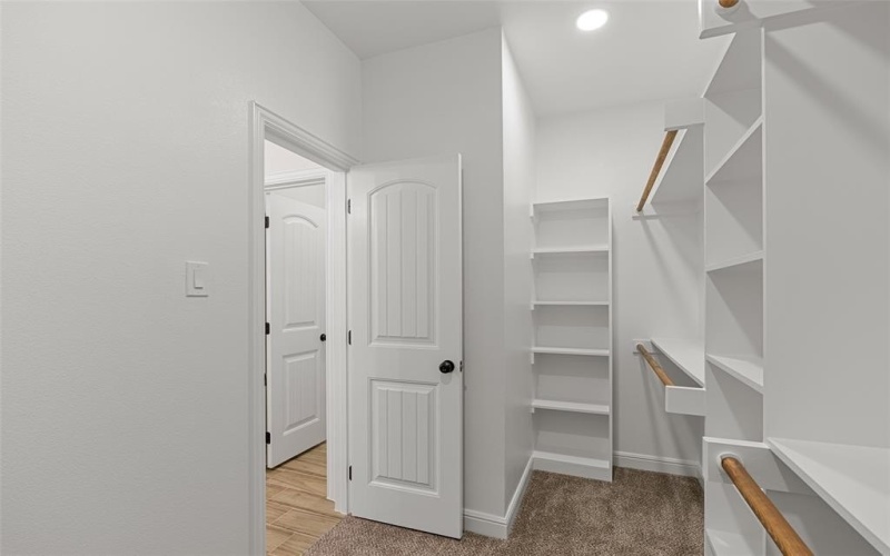 5629 Barkridge Drive, Granbury, TX 76048, 3 Bedrooms Bedrooms, ,2 BathroomsBathrooms,Residential,For Sale,5629 Barkridge Drive,20953543