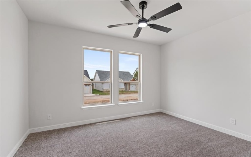 5629 Barkridge Drive, Granbury, TX 76048, 3 Bedrooms Bedrooms, ,2 BathroomsBathrooms,Residential,For Sale,5629 Barkridge Drive,20953543