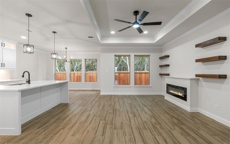 5629 Barkridge Drive, Granbury, TX 76048, 3 Bedrooms Bedrooms, ,2 BathroomsBathrooms,Residential,For Sale,5629 Barkridge Drive,20953543