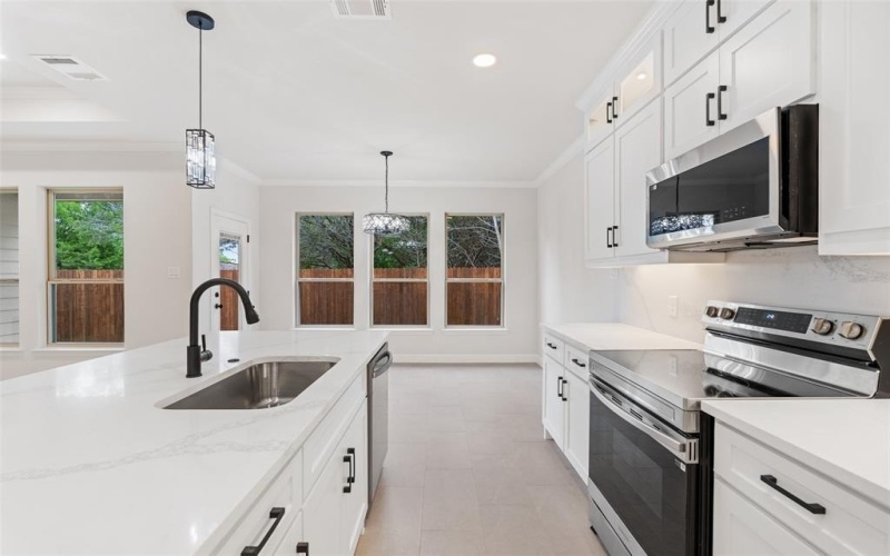 5627 Barkridge Drive, Granbury, TX 76048, 3 Bedrooms Bedrooms, ,2 BathroomsBathrooms,Residential,For Sale,5627 Barkridge Drive,20953544