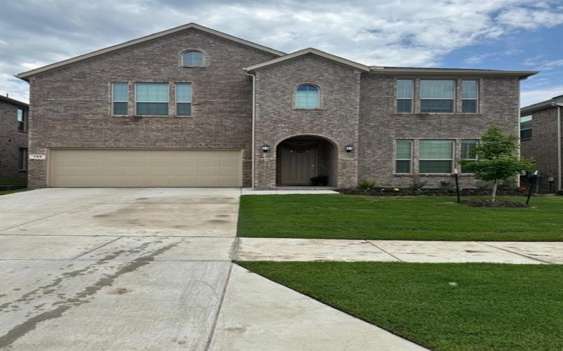 724 Morwenna Road, McKinney, TX 75069, 5 Bedrooms Bedrooms, ,5 BathroomsBathrooms,Residential,For Sale,724 Morwenna Road,20953938