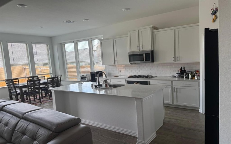 724 Morwenna Road, McKinney, TX 75069, 5 Bedrooms Bedrooms, ,5 BathroomsBathrooms,Residential,For Sale,724 Morwenna Road,20953938