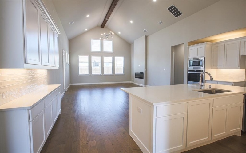 9592 Summit Hills Drive, Frisco, TX 75035, 5 Bedrooms Bedrooms, ,5 BathroomsBathrooms,Residential Lease,For Rent,9592 Summit Hills Drive,20953975