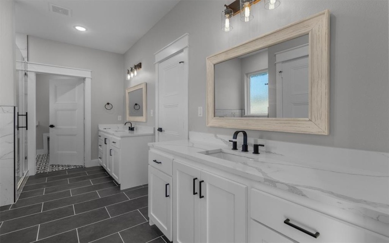 14540 Woodland Creek, Lindale, TX 75706, 3 Bedrooms Bedrooms, ,3 BathroomsBathrooms,Residential,For Sale,14540 Woodland Creek,20953985