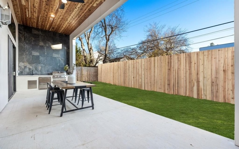 3940 N Cresthaven, Dallas, TX 75209, 5 Bedrooms Bedrooms, ,6 BathroomsBathrooms,Residential,For Sale,3940 N Cresthaven,20954136