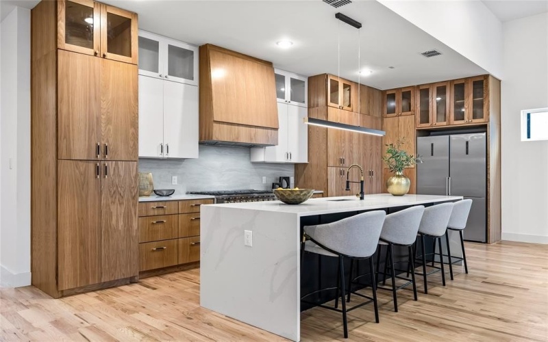 3940 N Cresthaven, Dallas, TX 75209, 5 Bedrooms Bedrooms, ,6 BathroomsBathrooms,Residential,For Sale,3940 N Cresthaven,20954136
