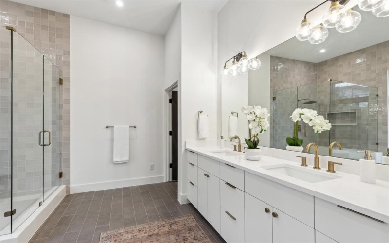 9015 Daytonia Avenue, Dallas, TX 75218, 4 Bedrooms Bedrooms, ,3 BathroomsBathrooms,Residential,For Sale,9015 Daytonia Avenue,20954248