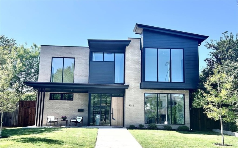 9015 Daytonia Avenue, Dallas, TX 75218, 4 Bedrooms Bedrooms, ,3 BathroomsBathrooms,Residential,For Sale,9015 Daytonia Avenue,20954248
