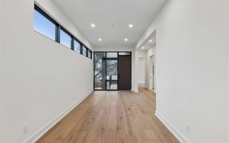 9015 Daytonia Avenue, Dallas, TX 75218, 4 Bedrooms Bedrooms, ,3 BathroomsBathrooms,Residential,For Sale,9015 Daytonia Avenue,20954248