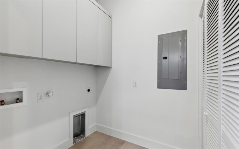9015 Daytonia Avenue, Dallas, TX 75218, 4 Bedrooms Bedrooms, ,3 BathroomsBathrooms,Residential,For Sale,9015 Daytonia Avenue,20954248