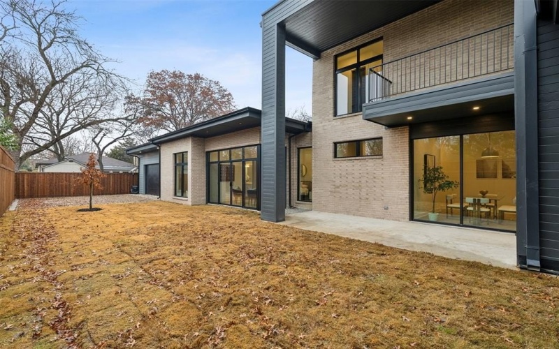9015 Daytonia Avenue, Dallas, TX 75218, 4 Bedrooms Bedrooms, ,3 BathroomsBathrooms,Residential,For Sale,9015 Daytonia Avenue,20954248