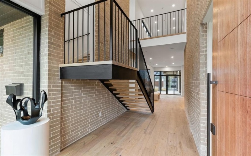 9015 Daytonia Avenue, Dallas, TX 75218, 4 Bedrooms Bedrooms, ,3 BathroomsBathrooms,Residential,For Sale,9015 Daytonia Avenue,20954248