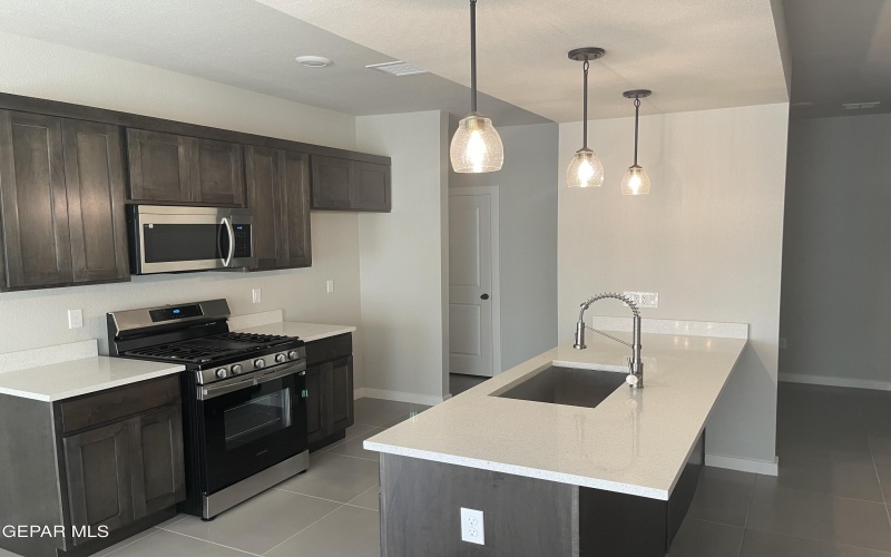 553 Osier Drive, Canutillo, TX 79835, 4 Habitaciones Habitaciones , ,2 BañosBaños,Residential,En Venta,553 Osier Drive,923676