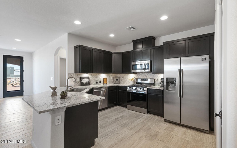 3809 Plan Place, El Paso, TX 79938, 3 Bedrooms Bedrooms, ,2 BathroomsBathrooms,Residential,For Sale,3809 Plan Place,923698