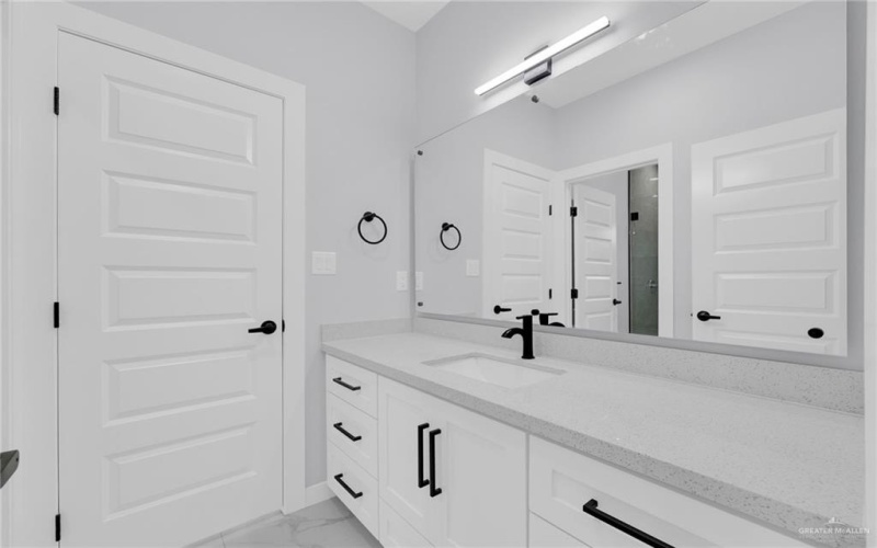 3107 S Auburndale Avenue, Edinburg, TX 78542, 3 Bedrooms Bedrooms, ,3 BathroomsBathrooms,Residential,For Sale,3107 S Auburndale Avenue,472604