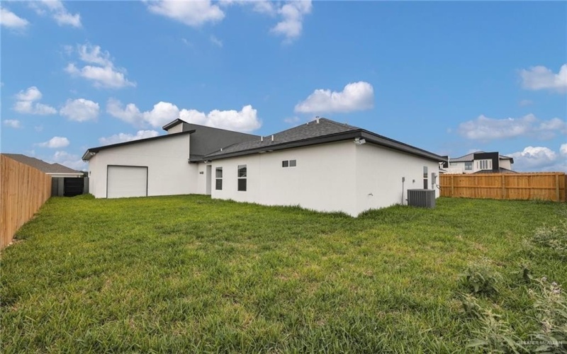 3107 S Auburndale Avenue, Edinburg, TX 78542, 3 Bedrooms Bedrooms, ,3 BathroomsBathrooms,Residential,For Sale,3107 S Auburndale Avenue,472604