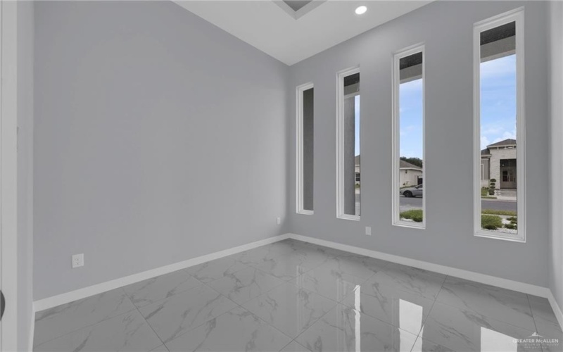 3107 S Auburndale Avenue, Edinburg, TX 78542, 3 Bedrooms Bedrooms, ,3 BathroomsBathrooms,Residential,For Sale,3107 S Auburndale Avenue,472604