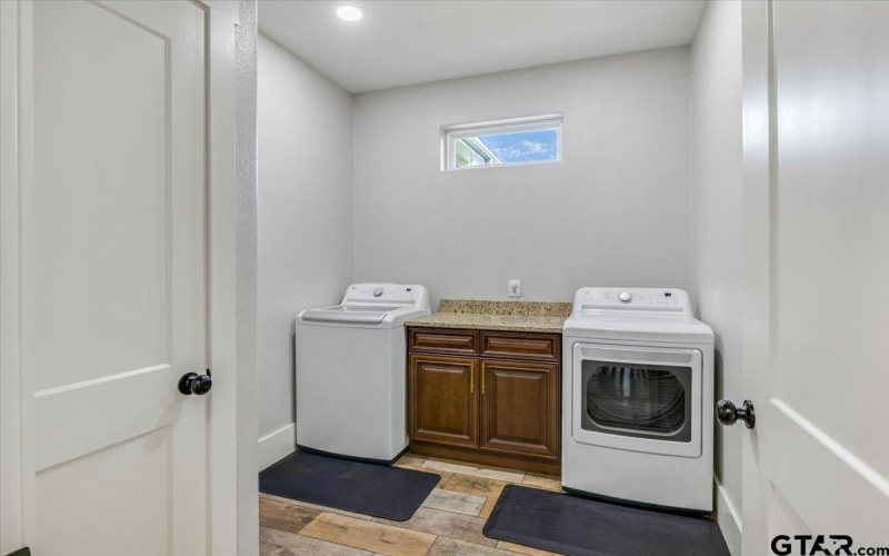 357 Eastdale Ln, Bullard, TX 75757, 3 Habitaciones Habitaciones , ,2 BañosBaños,Residential,En Venta,357 Eastdale Ln,25008368