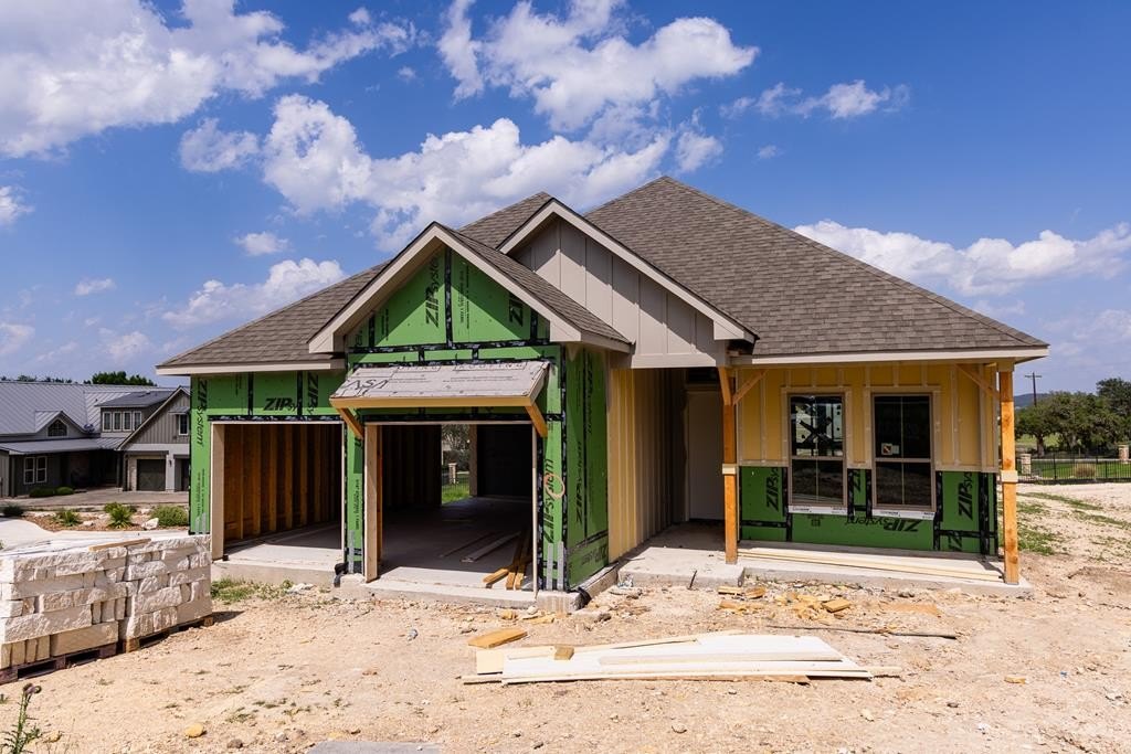 3301 Shelton Dr, Kerrville, TX 78028, 3 Bedrooms Bedrooms, ,2 BathroomsBathrooms,Residential,For Sale,3301 Shelton Dr,119421