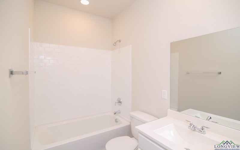 4004 Gregg Tex Rd #Southern Oaks, Longview, TX 75604, 4 Habitaciones Habitaciones , ,2 BañosBaños,Residential,En Venta,4004 Gregg Tex Rd,20253771