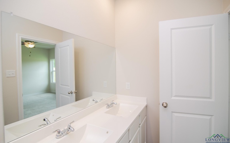 4004 Gregg Tex Rd #Southern Oaks, Longview, TX 75604, 4 Habitaciones Habitaciones , ,2 BañosBaños,Residential,En Venta,4004 Gregg Tex Rd,20253771