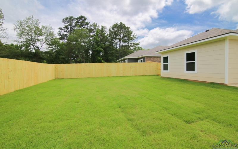 4004 Gregg Tex Rd #Southern Oaks, Longview, TX 75604, 4 Habitaciones Habitaciones , ,2 BañosBaños,Residential,En Venta,4004 Gregg Tex Rd,20253771