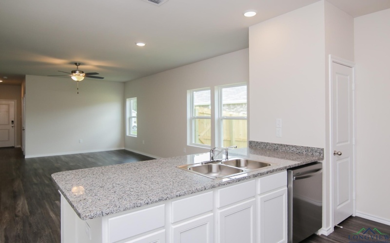 4004 Gregg Tex Rd #Southern Oaks, Longview, TX 75604, 4 Habitaciones Habitaciones , ,2 BañosBaños,Residential,En Venta,4004 Gregg Tex Rd,20253771