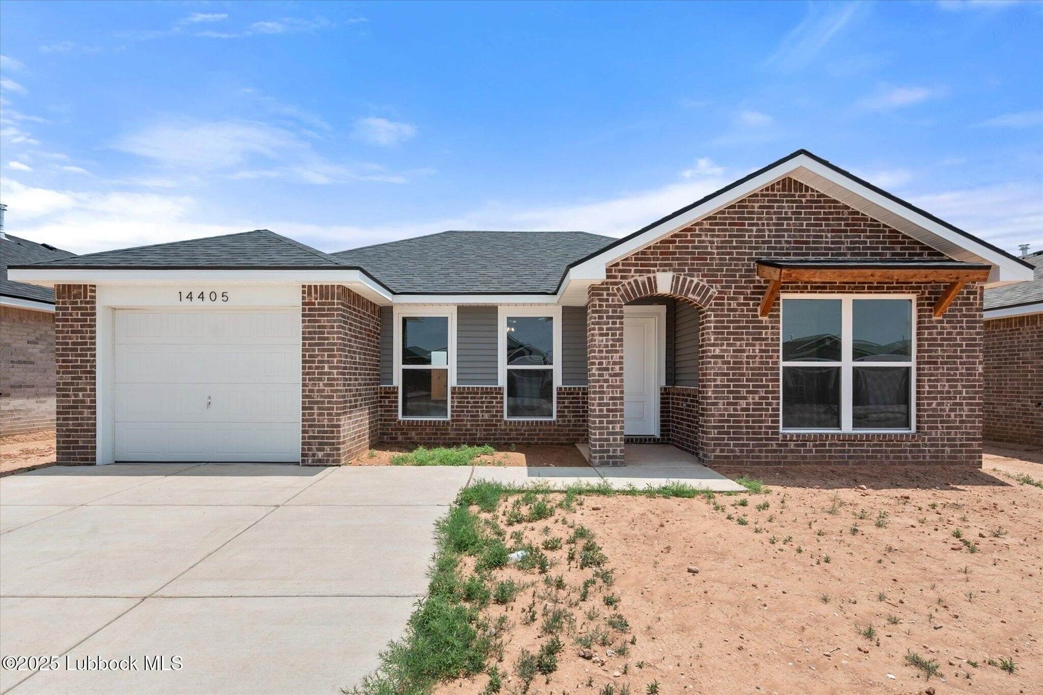 14405 Paris Avenue, Lubbock, TX 79423, 3 Habitaciones Habitaciones , ,2 BañosBaños,Residential,En Venta,14405 Paris Avenue,202555637