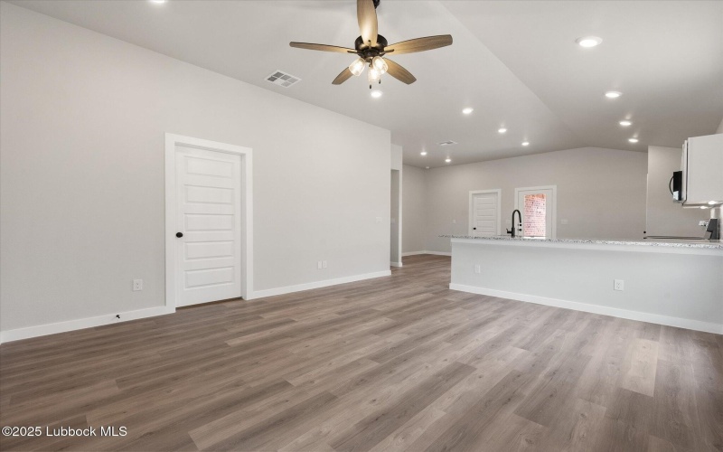 2209 134th Street, Lubbock, TX 79423, 3 Bedrooms Bedrooms, ,2 BathroomsBathrooms,Residential,For Sale,2209 134th Street,202555640