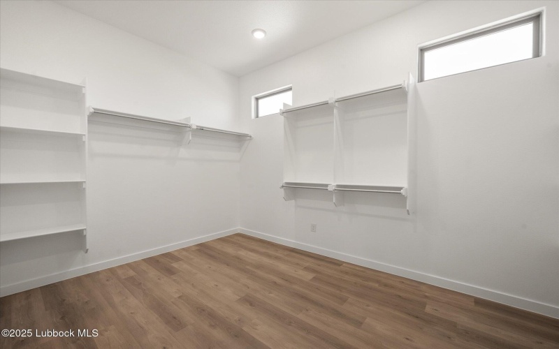2724 Virginia Avenue, Lubbock, TX 79407, 4 Habitaciones Habitaciones , ,3 BañosBaños,Residential,En Venta,2724 Virginia Avenue,202555647