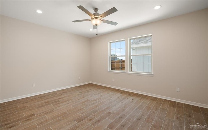 901 W Star Flower Street, Edinburg, TX 78541, 3 Bedrooms Bedrooms, ,2 BathroomsBathrooms,Residential,For Sale,901 W Star Flower Street,472338