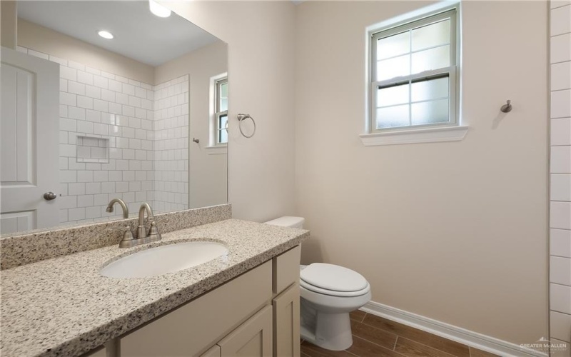 901 W Star Flower Street, Edinburg, TX 78541, 3 Bedrooms Bedrooms, ,2 BathroomsBathrooms,Residential,For Sale,901 W Star Flower Street,472338