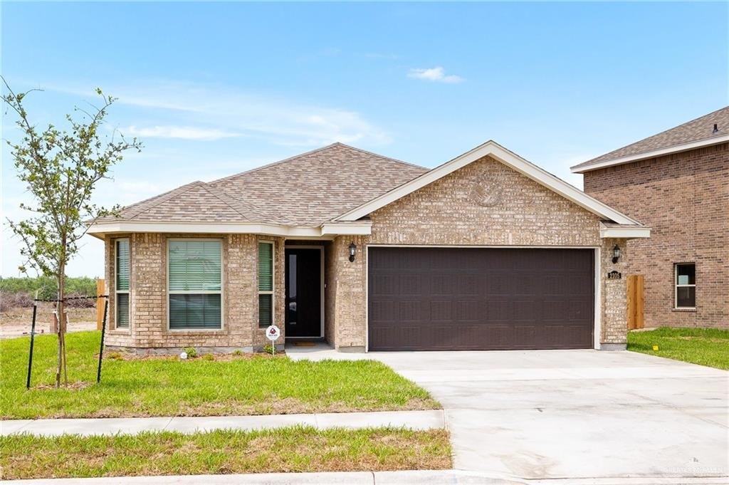 917 W Star Flower Street, Edinburg, TX 78541, 3 Bedrooms Bedrooms, ,2 BathroomsBathrooms,Residential,For Sale,917 W Star Flower Street,472391