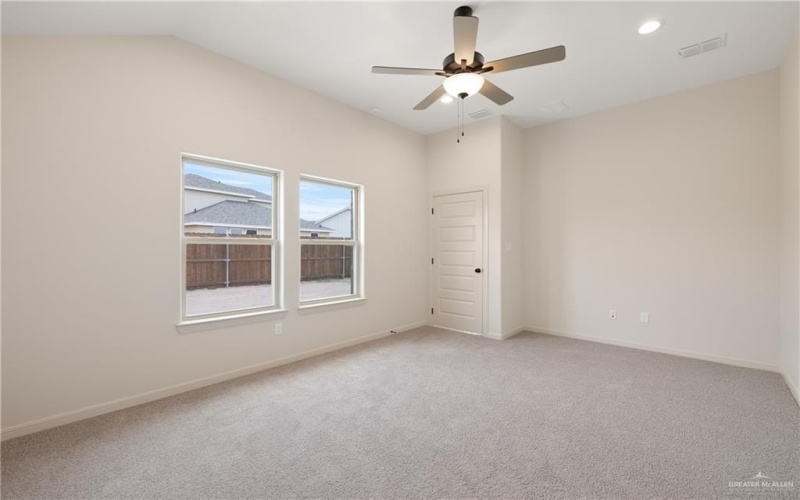 917 W Star Flower Street, Edinburg, TX 78541, 3 Bedrooms Bedrooms, ,2 BathroomsBathrooms,Residential,For Sale,917 W Star Flower Street,472391