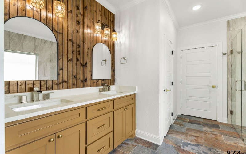 11905 Tara Lane, Lindale, TX 75771, 4 Bedrooms Bedrooms, ,2 BathroomsBathrooms,Residential,For Sale,11905 Tara Lane,25008378