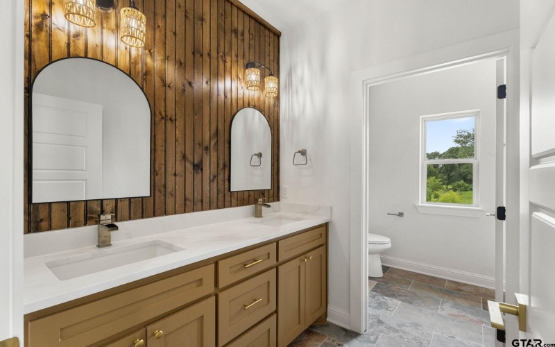 11905 Tara Lane, Lindale, TX 75771, 4 Bedrooms Bedrooms, ,2 BathroomsBathrooms,Residential,For Sale,11905 Tara Lane,25008378