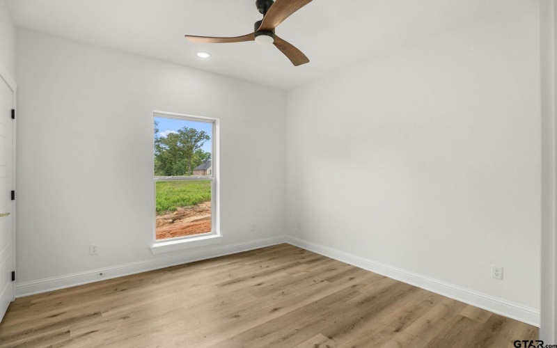 11905 Tara Lane, Lindale, TX 75771, 4 Bedrooms Bedrooms, ,2 BathroomsBathrooms,Residential,For Sale,11905 Tara Lane,25008378