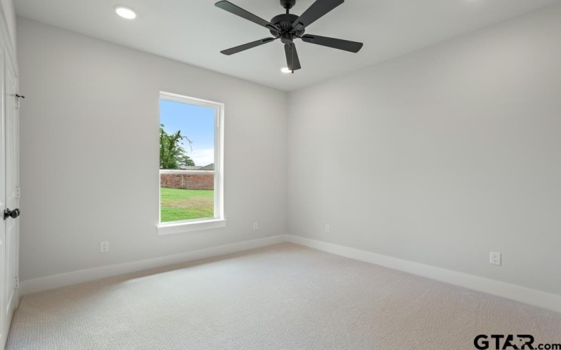 7201 Rolling Acres, Tyler, TX 75707, 4 Habitaciones Habitaciones , ,2 BañosBaños,Residential,En Venta,7201 Rolling Acres,25008381