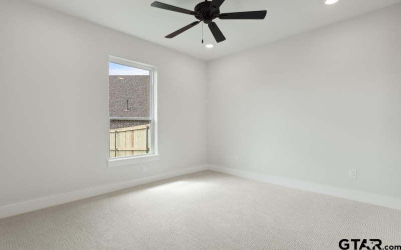 7201 Rolling Acres, Tyler, TX 75707, 4 Habitaciones Habitaciones , ,2 BañosBaños,Residential,En Venta,7201 Rolling Acres,25008381