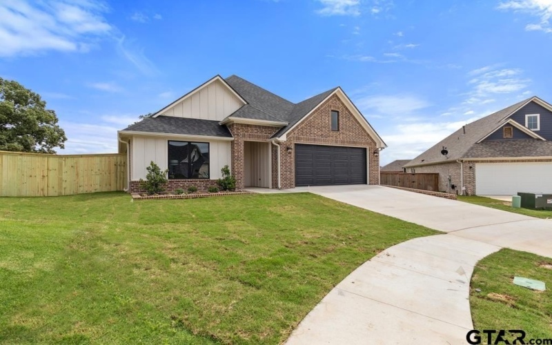 7201 Rolling Acres, Tyler, TX 75707, 4 Habitaciones Habitaciones , ,2 BañosBaños,Residential,En Venta,7201 Rolling Acres,25008381