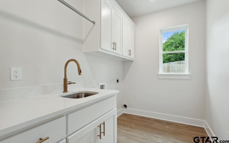 7201 Rolling Acres, Tyler, TX 75707, 4 Habitaciones Habitaciones , ,2 BañosBaños,Residential,En Venta,7201 Rolling Acres,25008381