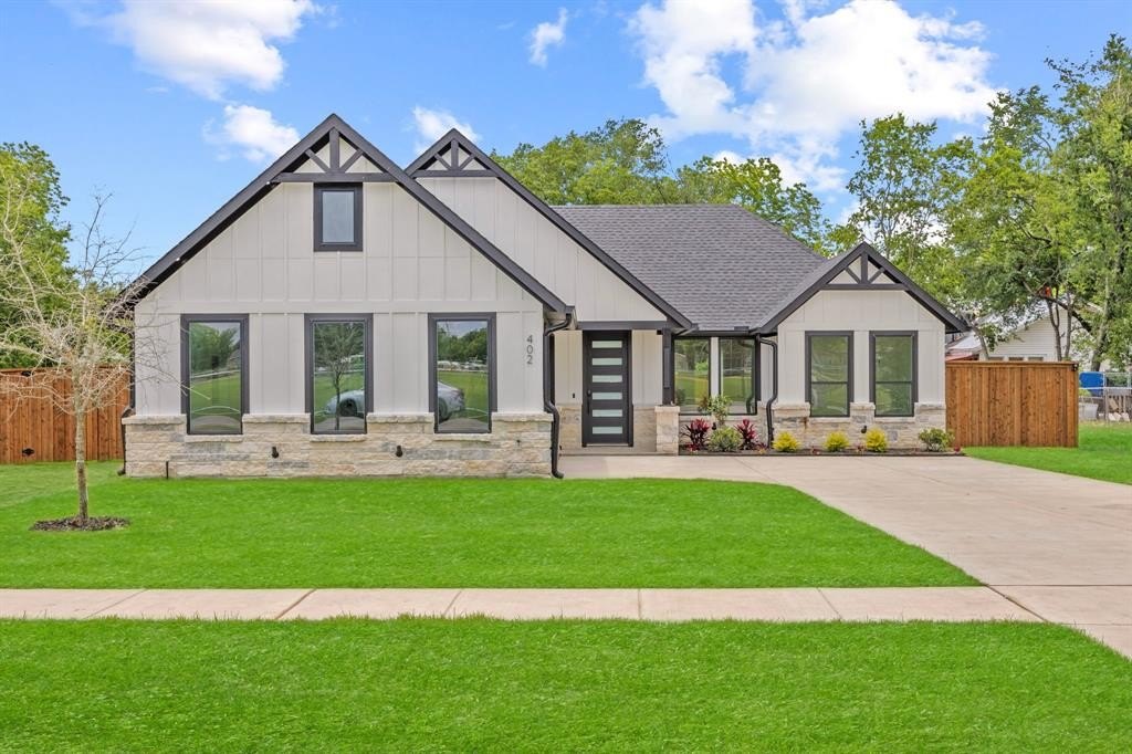 402 S Humphrey Avenue, Kerens, TX 75144, 3 Bedrooms Bedrooms, ,2 BathroomsBathrooms,Residential,For Sale,402 S Humphrey Avenue,20948251