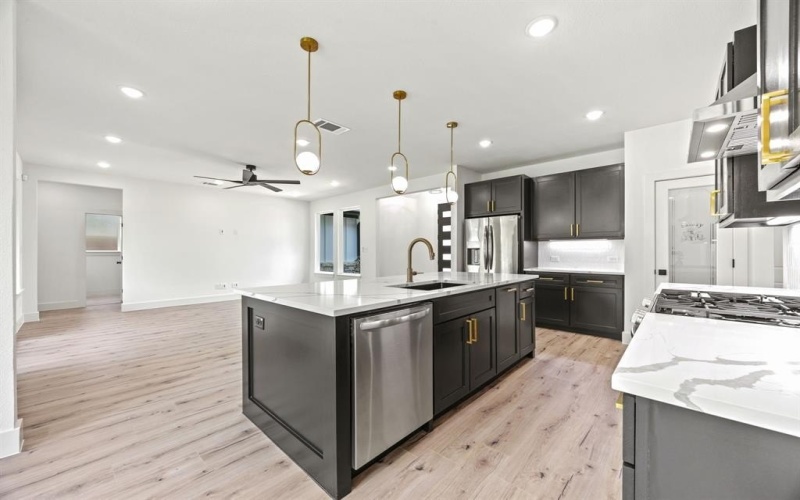 402 S Humphrey Avenue, Kerens, TX 75144, 3 Bedrooms Bedrooms, ,2 BathroomsBathrooms,Residential,For Sale,402 S Humphrey Avenue,20948251