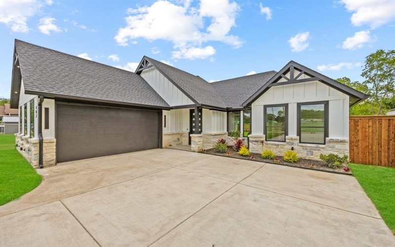 402 S Humphrey Avenue, Kerens, TX 75144, 3 Bedrooms Bedrooms, ,2 BathroomsBathrooms,Residential,For Sale,402 S Humphrey Avenue,20948251