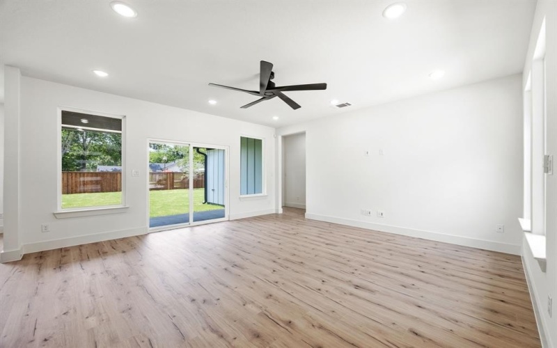 402 S Humphrey Avenue, Kerens, TX 75144, 3 Bedrooms Bedrooms, ,2 BathroomsBathrooms,Residential,For Sale,402 S Humphrey Avenue,20948251
