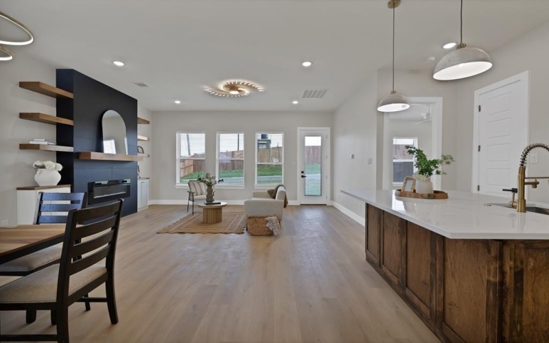 5336 Locke Avenue, Fort Worth, TX 76107, 4 Bedrooms Bedrooms, ,2 BathroomsBathrooms,Residential,For Sale,5336 Locke Avenue,20948585