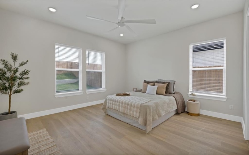 5336 Locke Avenue, Fort Worth, TX 76107, 4 Bedrooms Bedrooms, ,2 BathroomsBathrooms,Residential,For Sale,5336 Locke Avenue,20948585